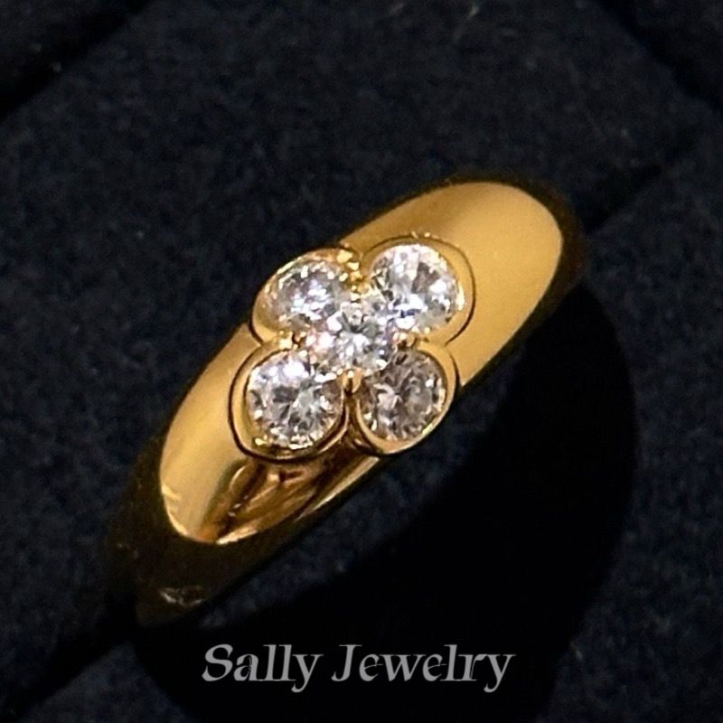 Zirconia Flower Ring